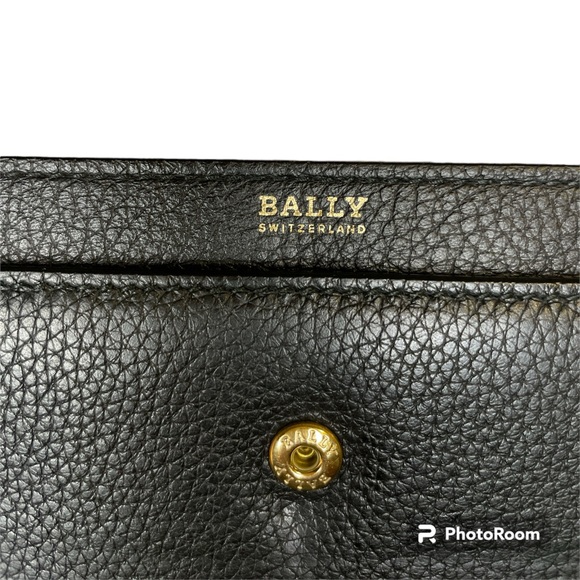 Bally Linney Suzy Black Leather Wallet with Gold Hardware in EUC - Picture 7 of 9